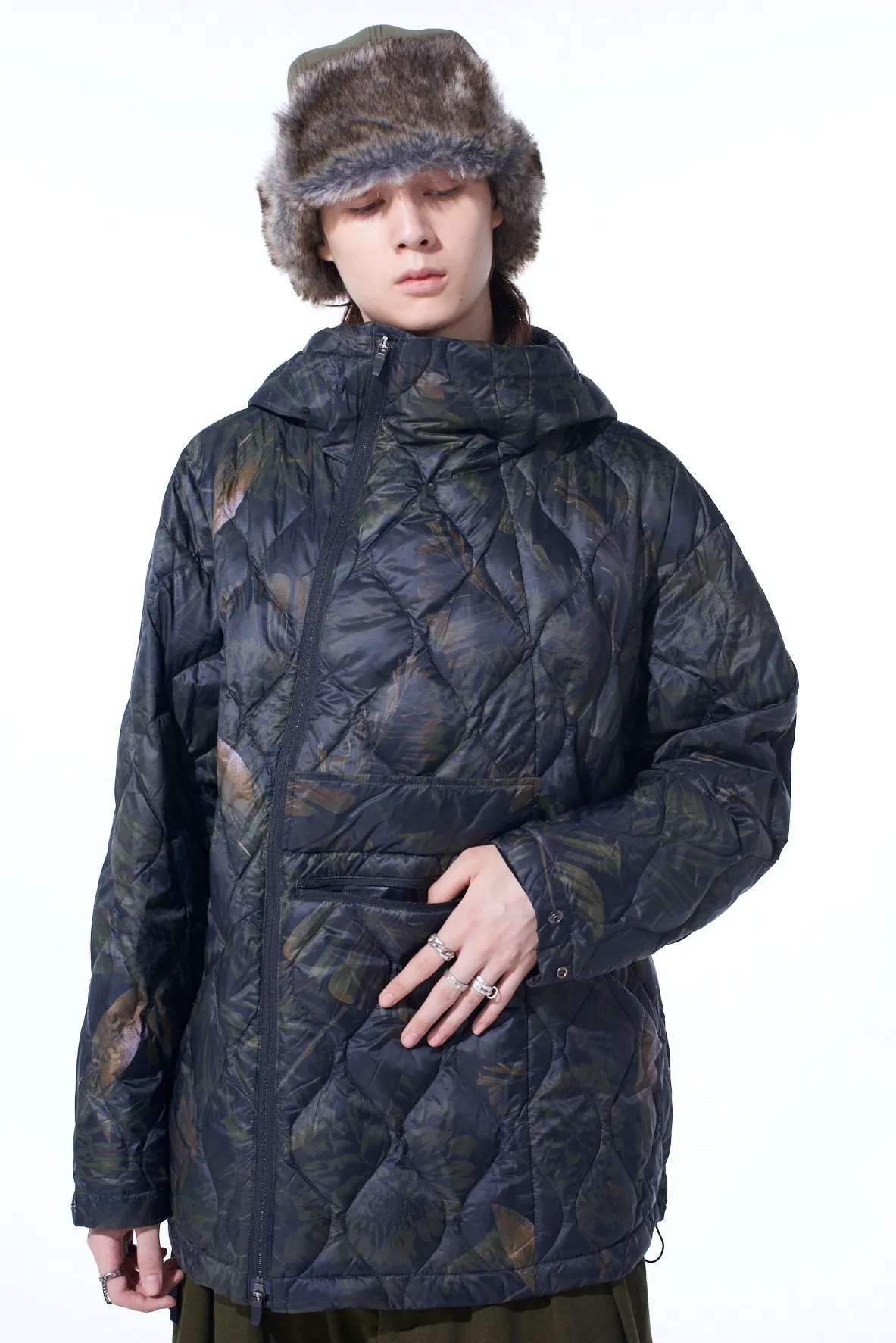 【S'YTE X TAION】DAHLIA CAMOUFLAGE QUILTED DOWN PARKA