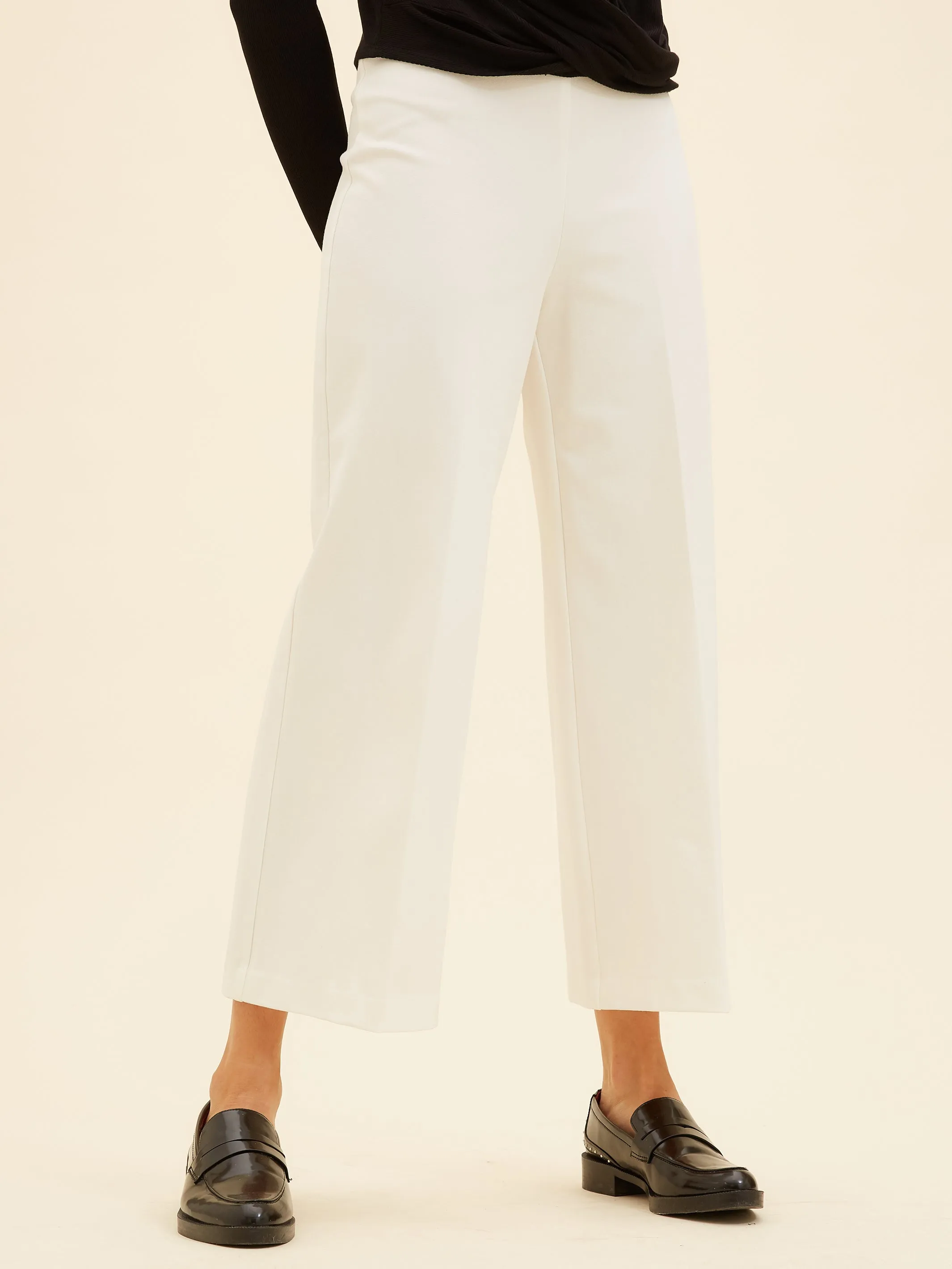 Wide-Leg Cropped Pants